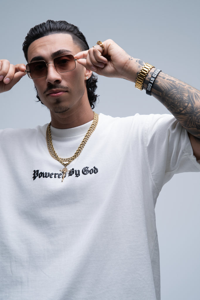WHITE POWERED BY GOD TEE